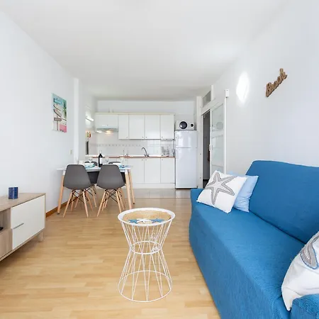 Frontline Bajamar With Pool & Gym Apartment
